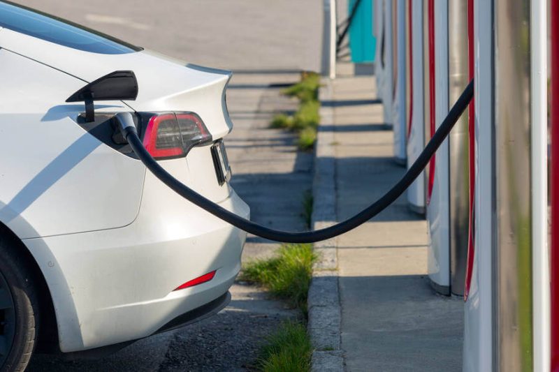 Mennyibe kerül egy elektromos autó feltöltése?