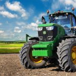 mennyibe-kerul-egy-traktor