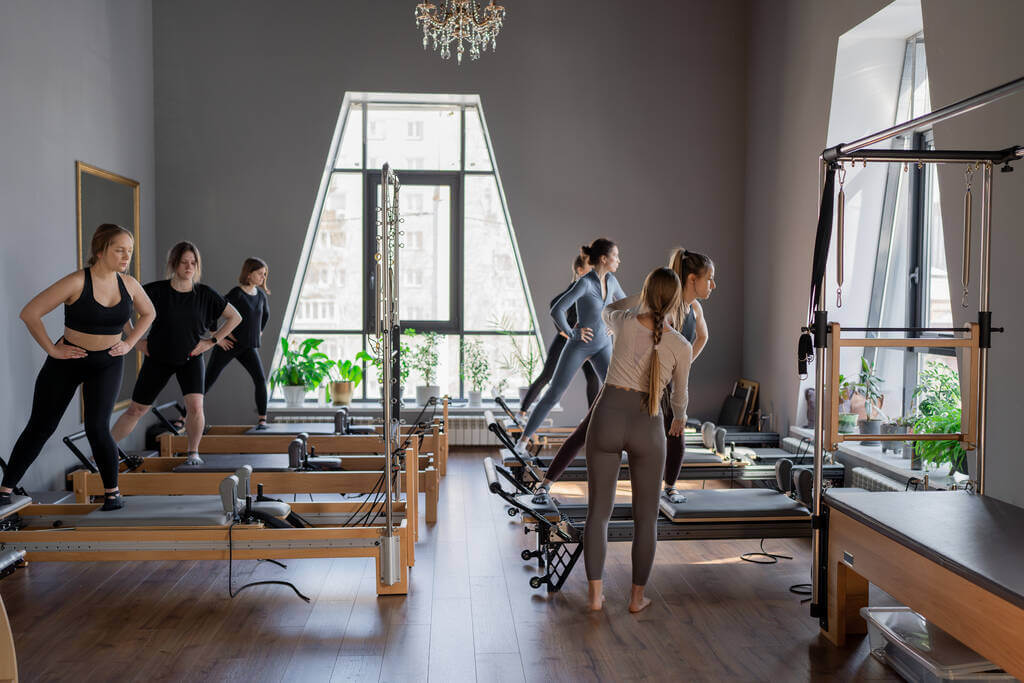 mennyibe-kerul-a-reformer-pilates