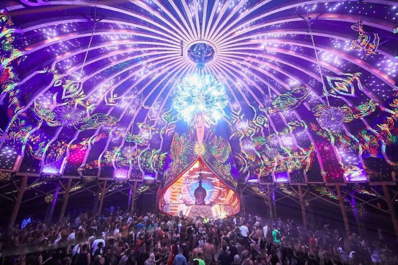 mennyibe-kerul-az-ozora-fesztival