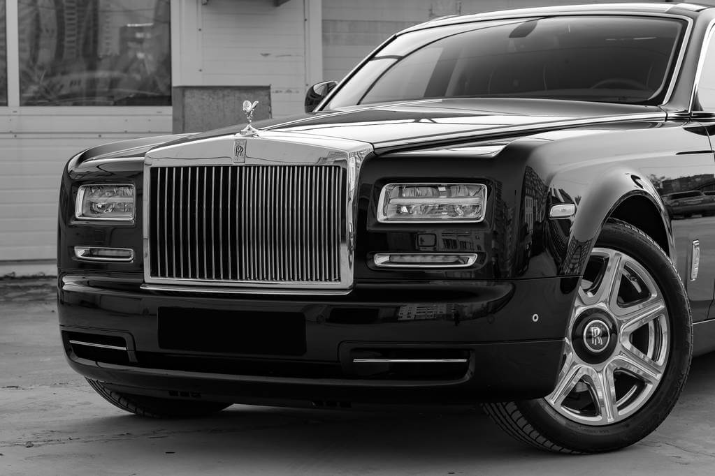mennyibe-kerul-egy-rolls-royce mennyibe-kerul-egy-rolls-royce