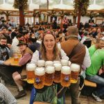 mennyibe-kerul-egy-korso-sor-a-muncheni-oktoberfesten