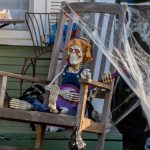 mennyibe-kerul-feldisziteni-a-kertet-halloween-kor