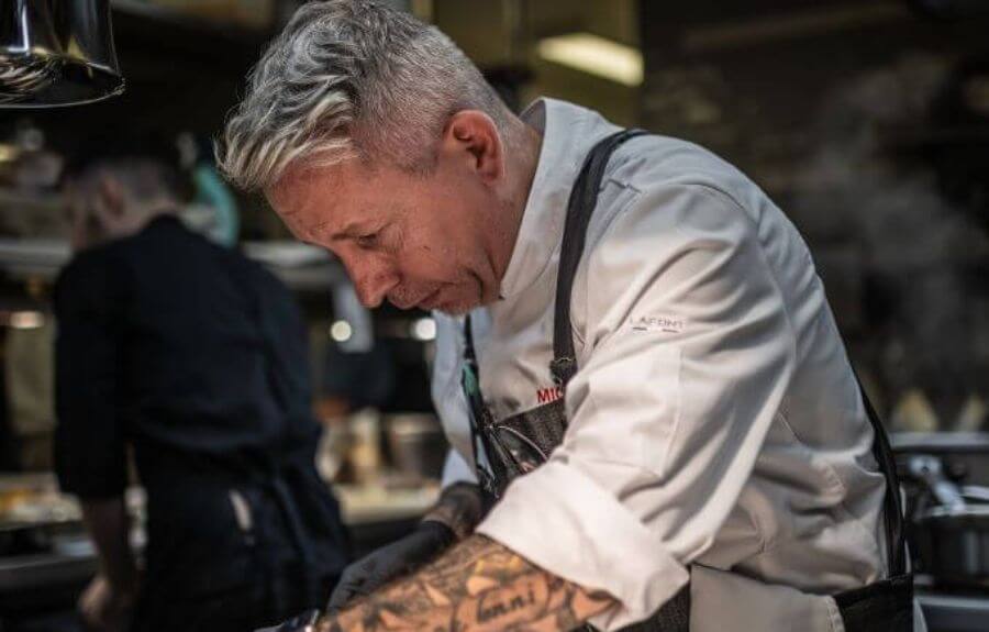 mennyibe-kerul-egy-elmenyvacsora-sarkozi-akosnal-a-texturaban mennyibe-kerul-egy-elmenyvacsora-sarkozi-akosnal-a-texturaban