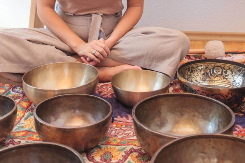 Mennyibe kerül egy hangtál tanfolyam?