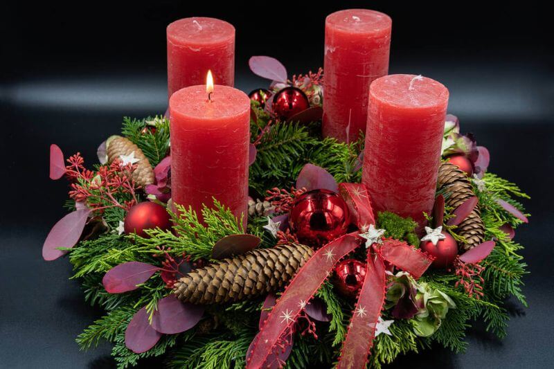 mennyibe-kerulnek-az-adventi-koszoruk