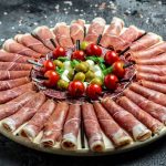 mennyibe-kerulnek-a-karacsonyi-hidegtalak