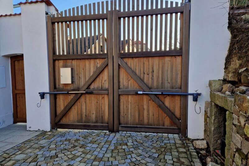 Mennyibe kerül egy elektromos kapu?