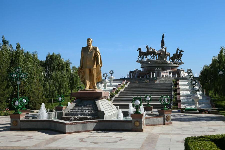 mennyibe-kerul-egy-utazas-turkmenisztanba