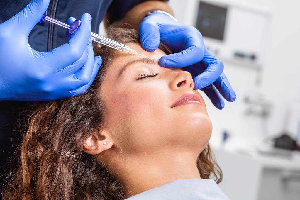 mennyibe-kerul-egy-botox-kezeles